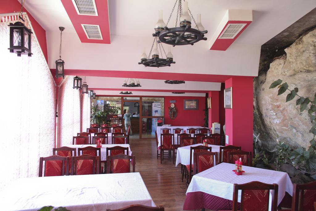 Ribarska Sreshta Family Hotel Tsarevo Exterior photo